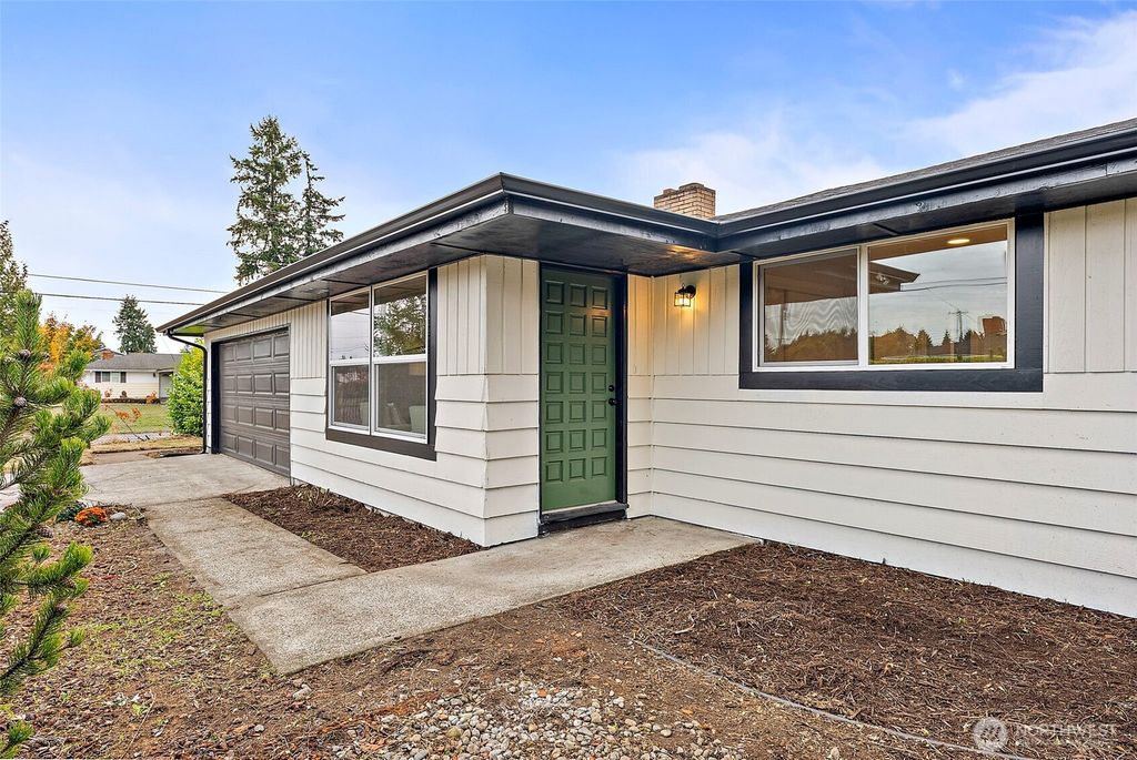 Photo of 1602 114th Street S, Tacoma, WA 98444 (MLS # 2451569)