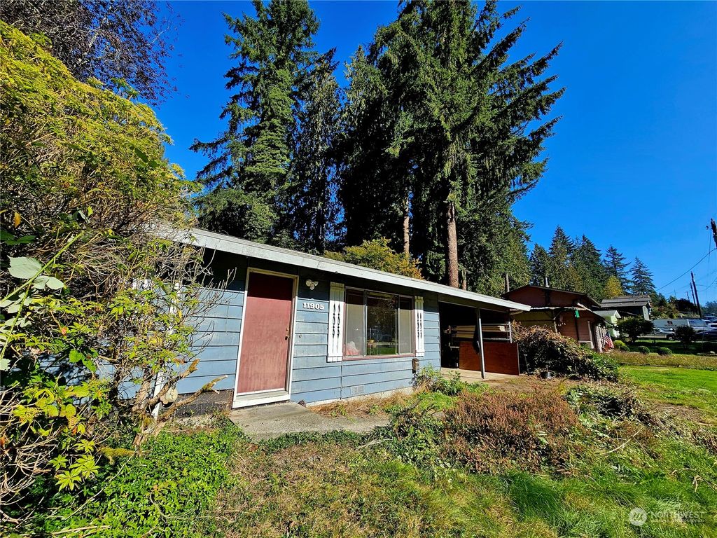 Photo of 11905 58th Place SE, Snohomish, WA 98290 (MLS # 2299163)