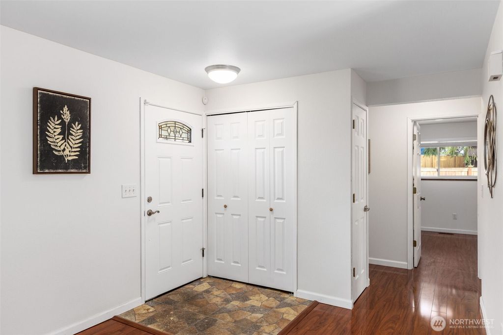 Photo of 11921 SE 205th Street, Kent, WA 98031 (MLS # 2517823)