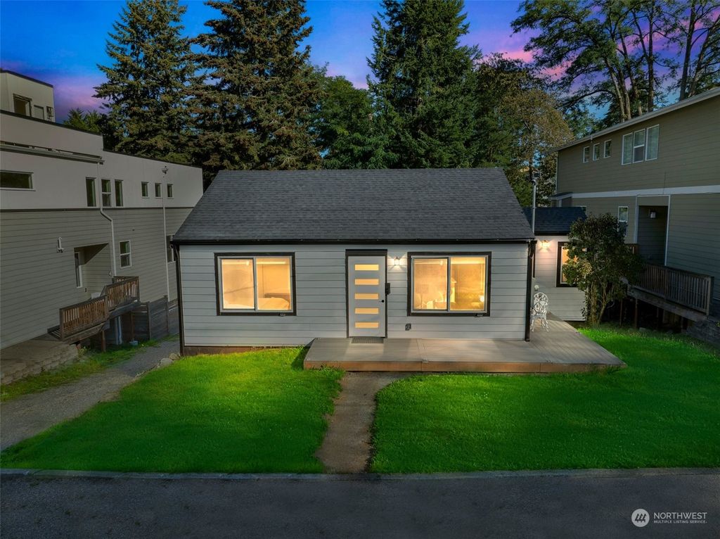 Photo of 10420 2nd Place SW #1&2, Burien, WA 98146 (MLS # 2324943)