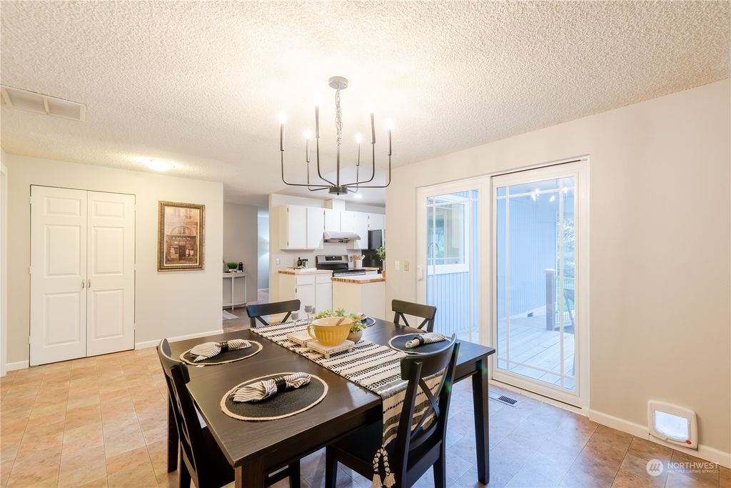 Photo of 19119 136th Avenue NE, Woodinville, WA 98072 (MLS # 2050467)