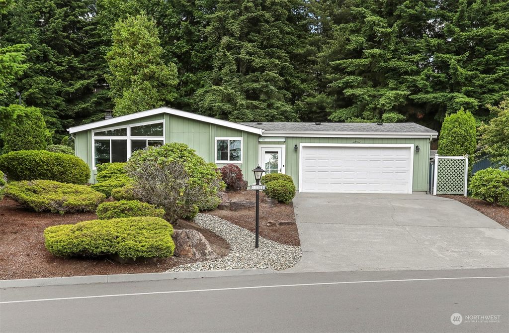 Photo of 23701 7th Place W, Bothell, WA 98021 (MLS # 2076570)