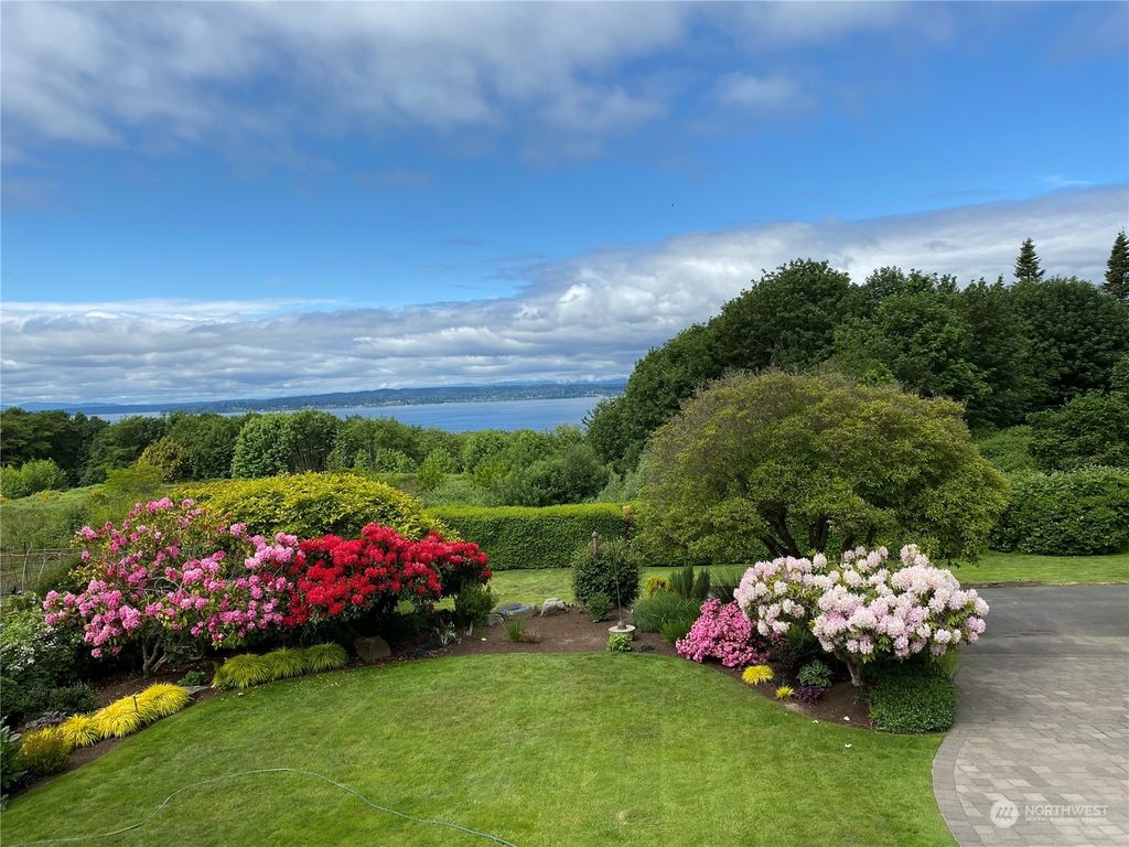 Photo of 23820 115th Place W, Woodway, WA 98020 (MLS # 2201409)