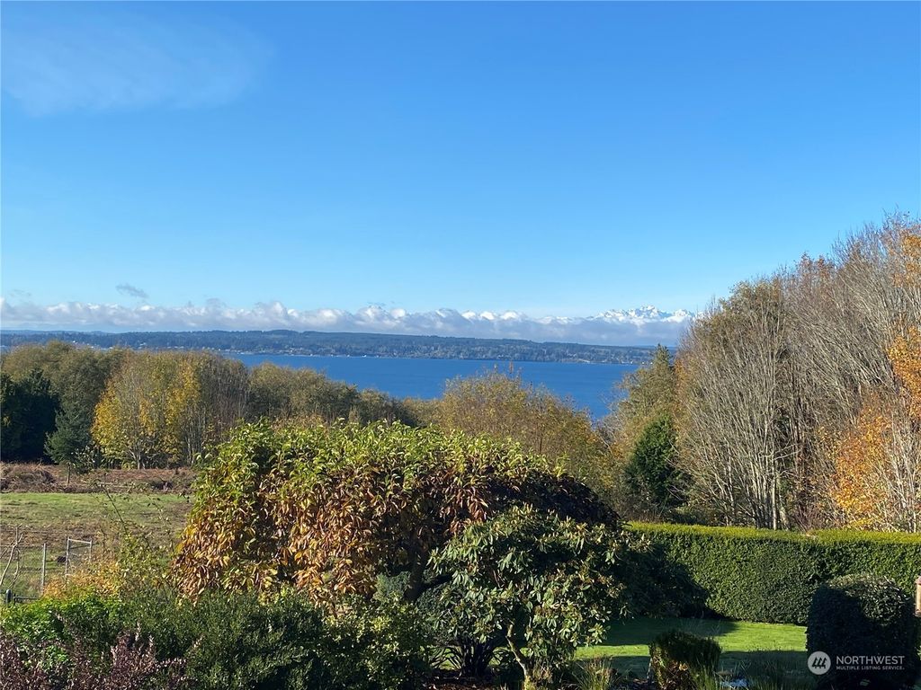 Photo of 23820 115th Place W, Woodway, WA 98020 (MLS # 2201409)
