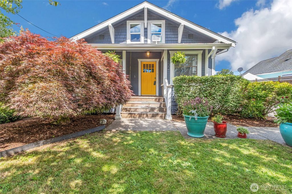 Photo of 442 Wilson Street SE, Olympia, WA 98501 (MLS # 2541476)