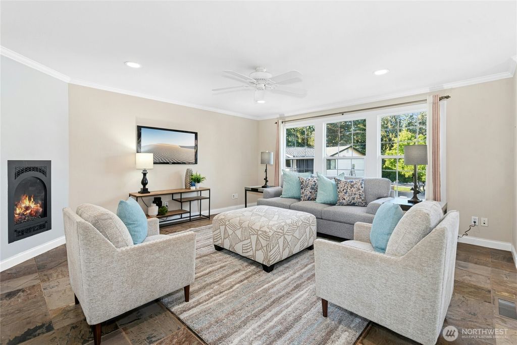 Photo of 12935 NE 130th Street, Kirkland, WA 98034 (MLS # 2438832)