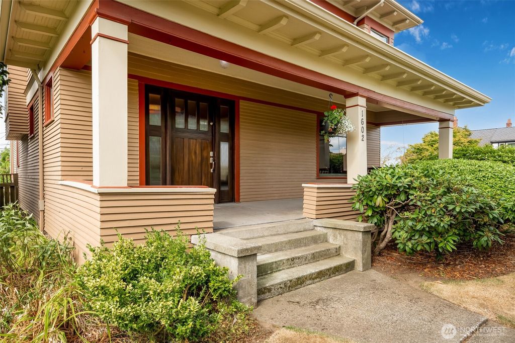 Photo of 1602 Rucker Ave Ave, Everett, WA 98201 (MLS # 2481387)