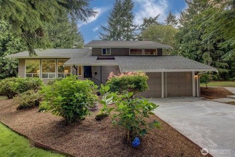 Photo of 15724 168th Avenue NE, Woodinville, WA 98072 (MLS # 2579411)