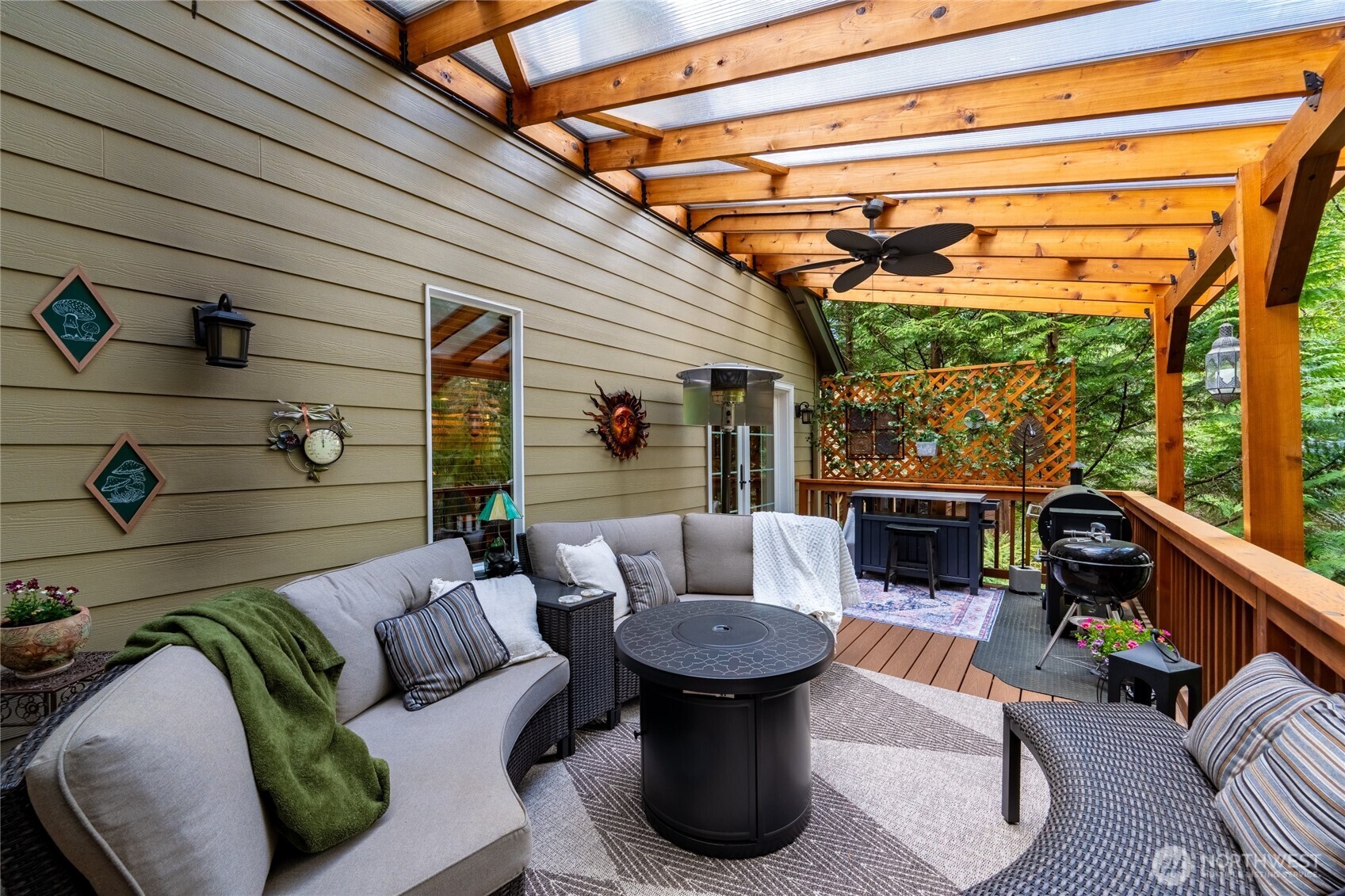 2 Jasper Ridge Lane