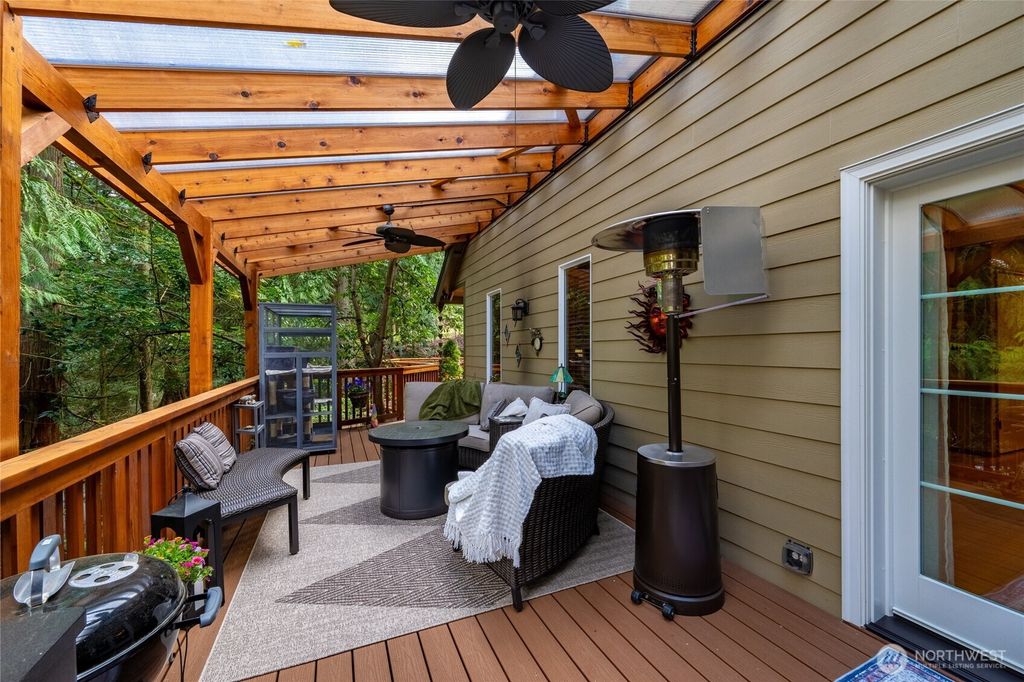 Photo of 2 Jasper Ridge Lane, Bellingham, WA 98229 (MLS # 2509695)