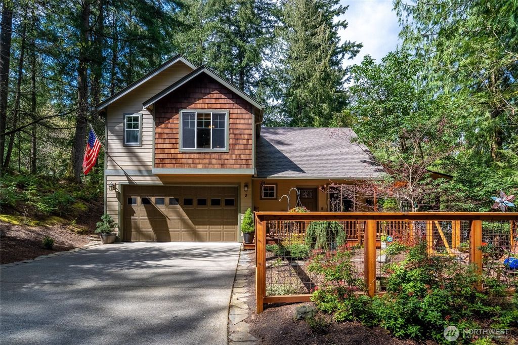 Photo of 2 Jasper Ridge Lane, Bellingham, WA 98229 (MLS # 2509695)