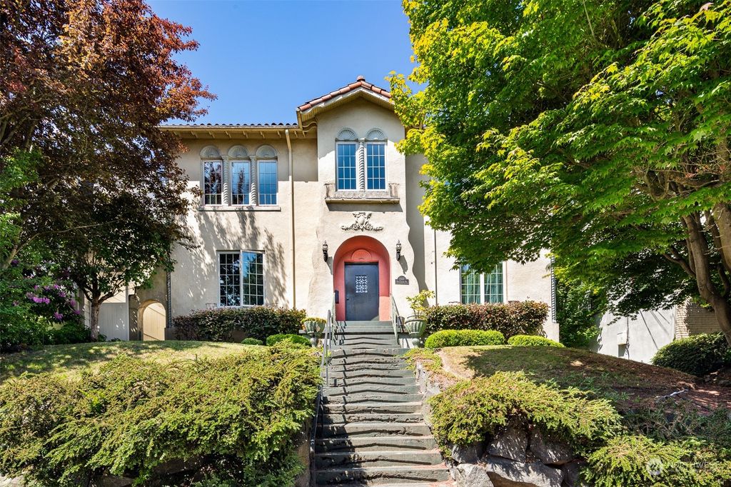Photo of 2107 5th Avenue N, Seattle, WA 98109 (MLS # 2078102)
