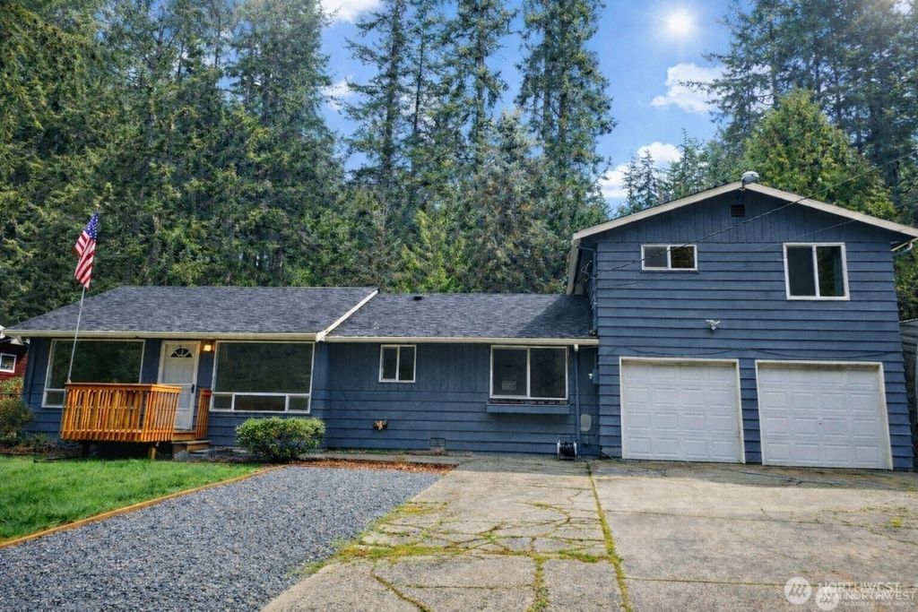 Photo of 7111 meadowdale beach Road, Edmonds, WA 98026 (MLS # 2483003)