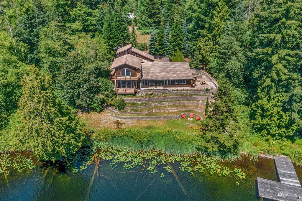 Photo of 6726 179th Place NW, Stanwood, WA 98292 (MLS # 1980631)
