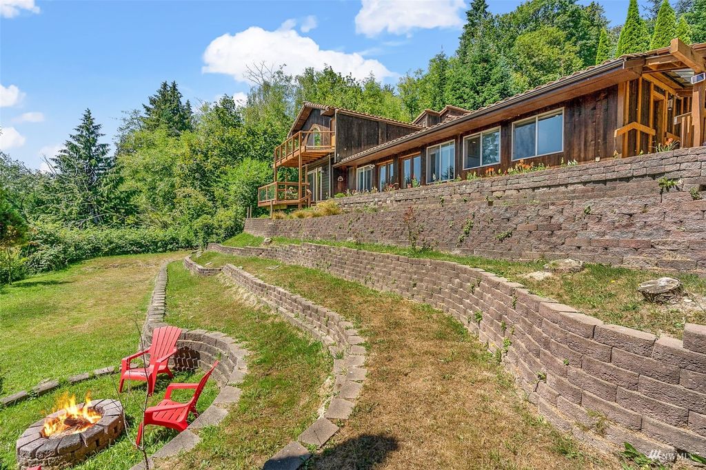 Photo of 6726 179th Place NW, Stanwood, WA 98292 (MLS # 1980631)