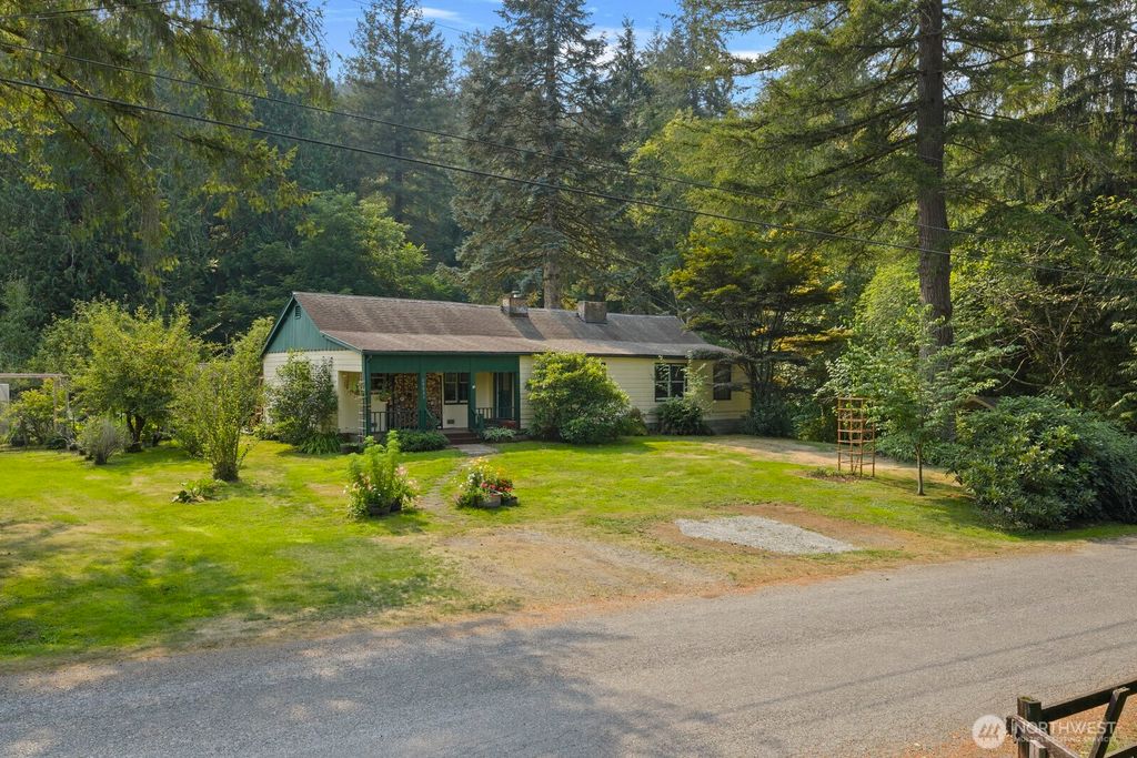 Photo of 29623 SE 82nd Street, Issaquah, WA 98027 (MLS # 2430496)
