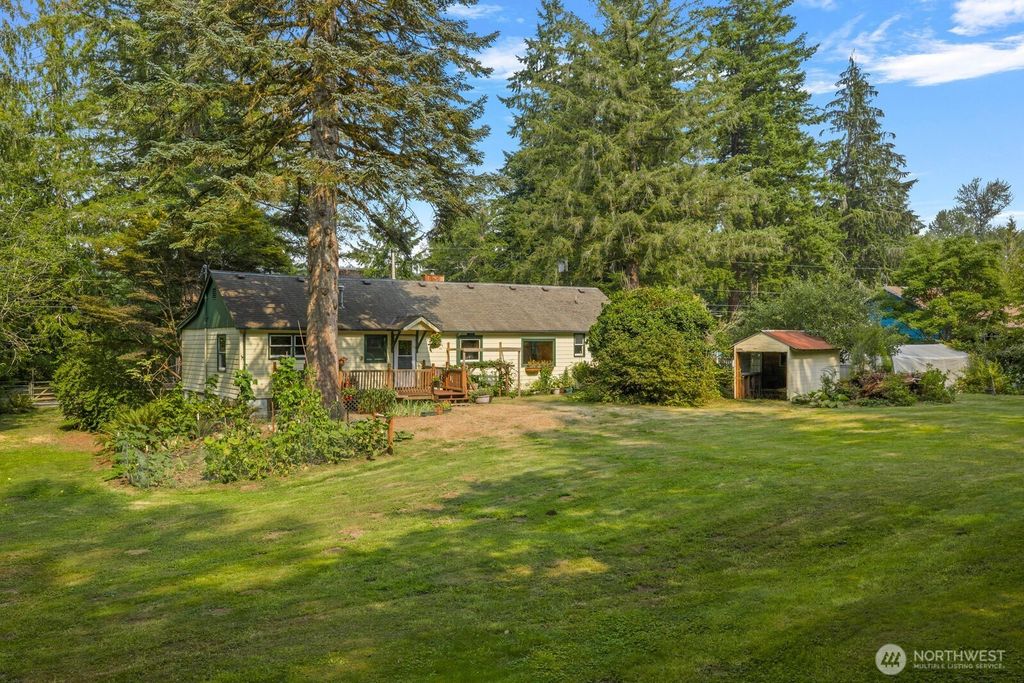Photo of 29623 SE 82nd Street, Issaquah, WA 98027 (MLS # 2430496)