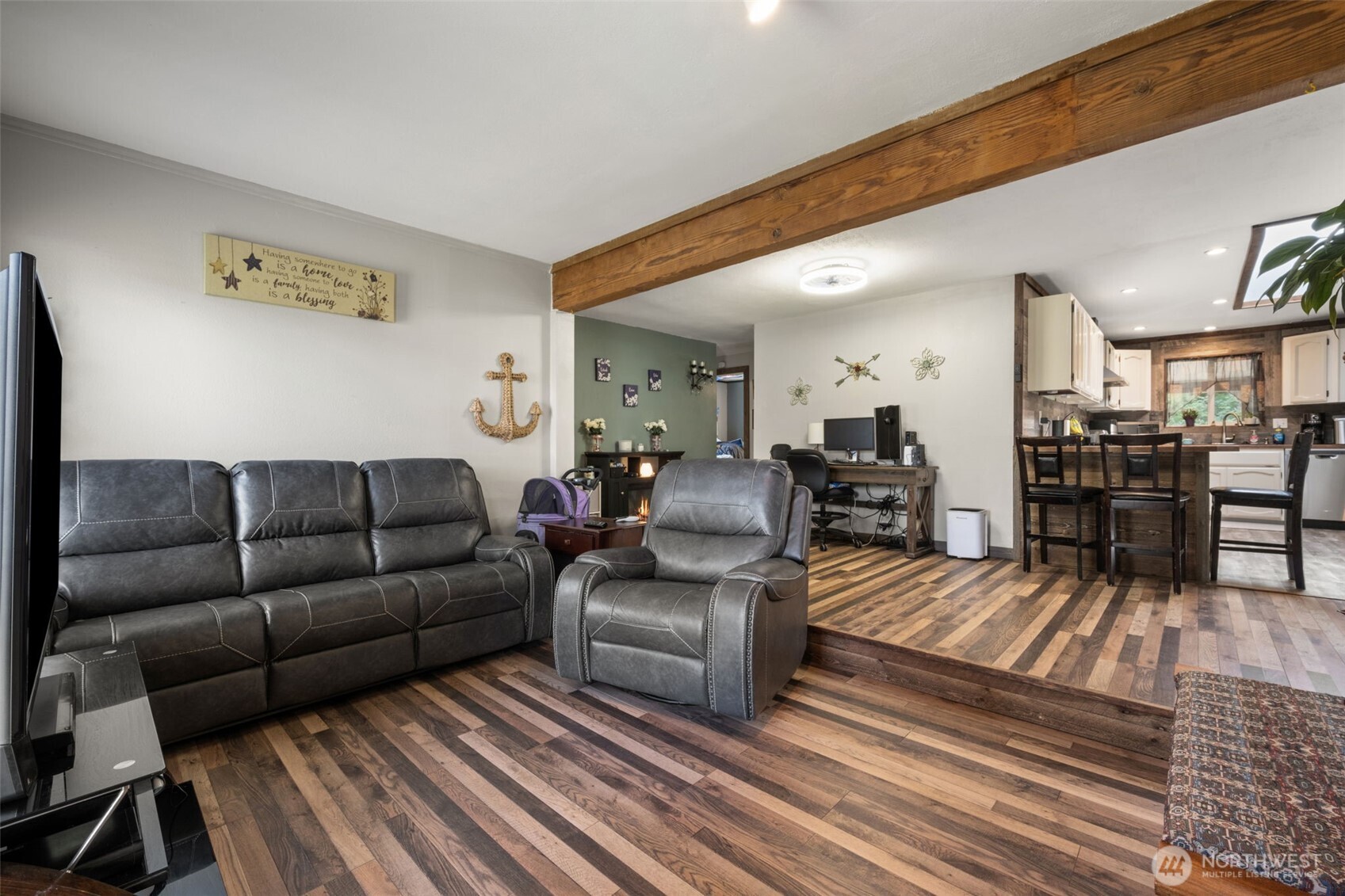 329 Sextans Avenue SW