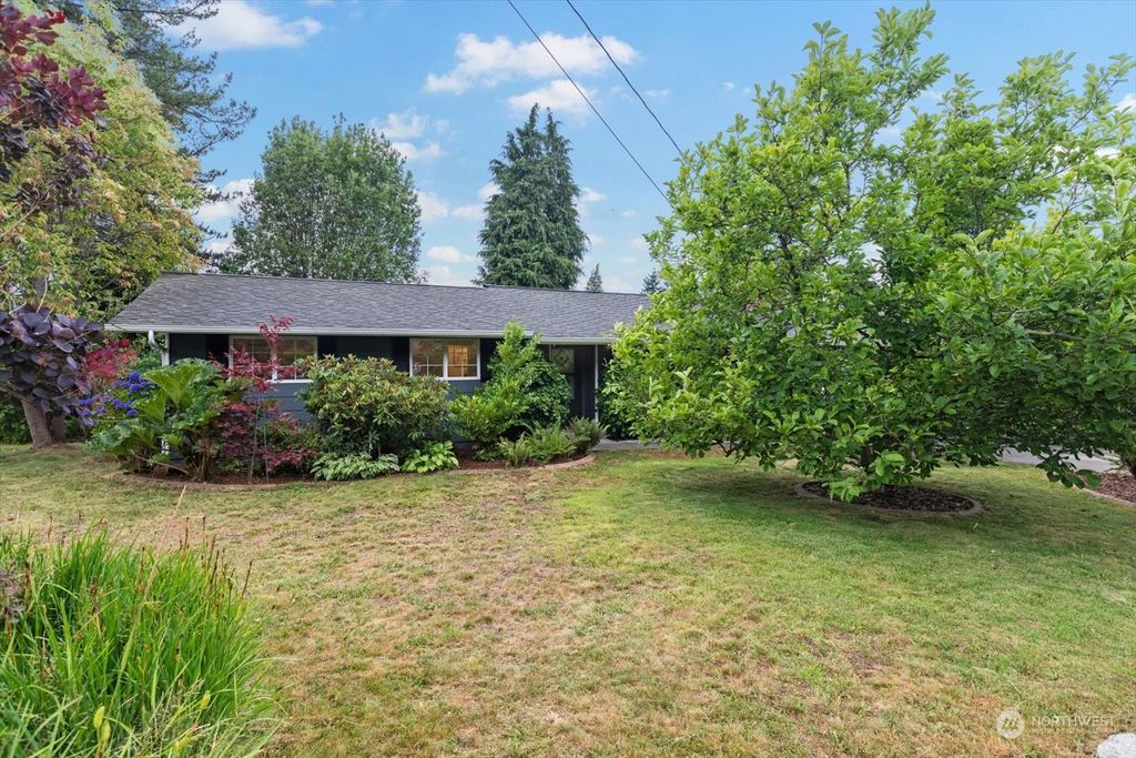 Photo of 7424 69th Avenue NE, Marysville, WA 98270 (MLS # 2142629)