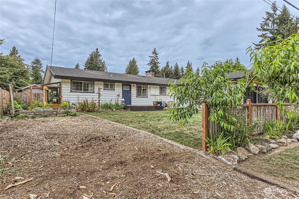 Photo of 15704 56 Avenue W, Edmonds, WA 98026 (MLS # 2144412)