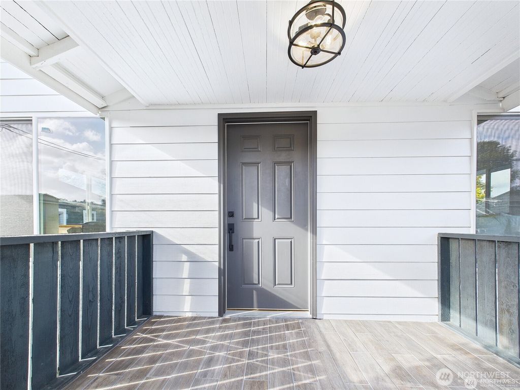 Photo of 305 Meadow Avenue N, Renton, WA 98057 (MLS # 2458696)