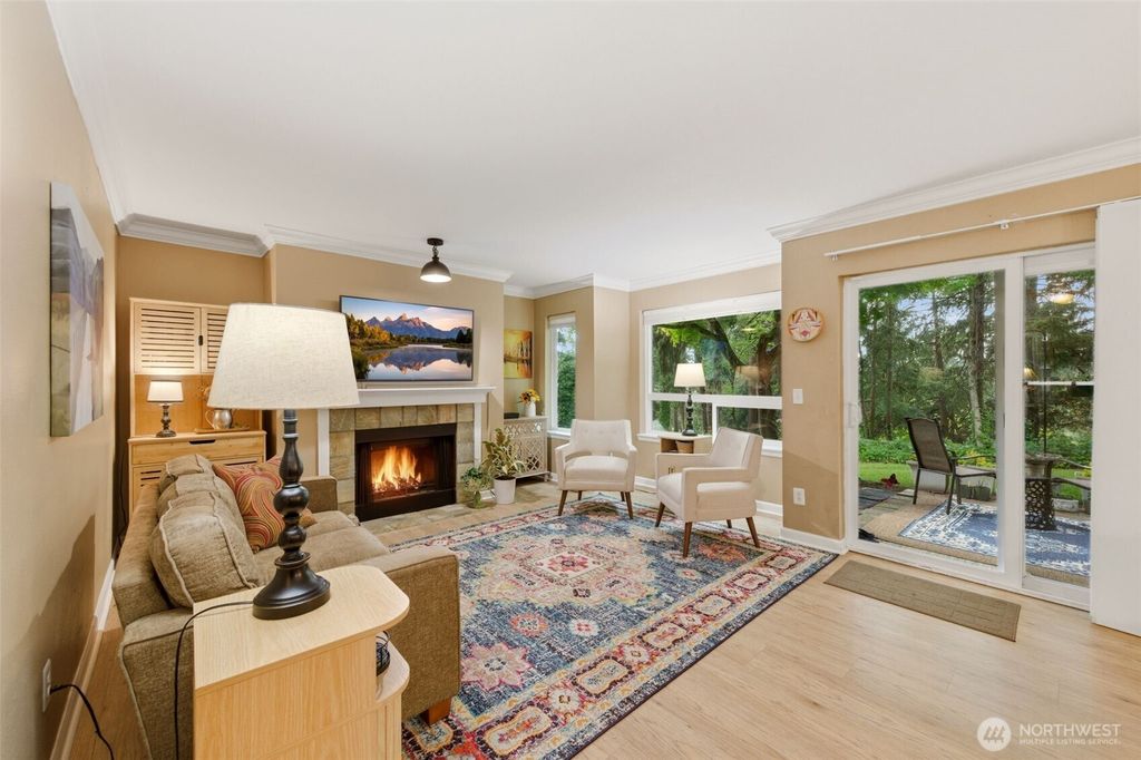 Photo of 31500 33rd Place SW #B103, Federal Way, WA 98023 (MLS # 2523214)
