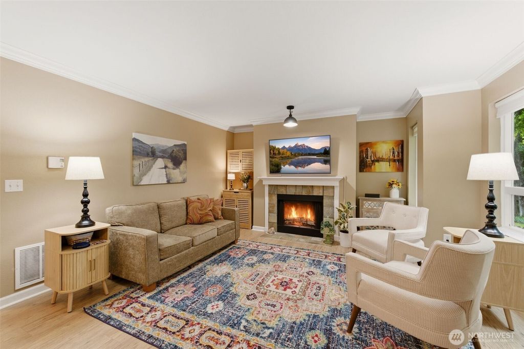 Photo of 31500 33rd Place SW #B103, Federal Way, WA 98023 (MLS # 2523214)