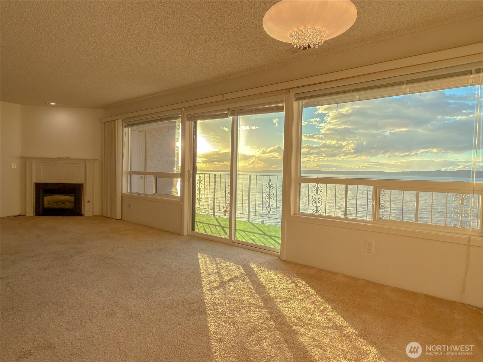 28303 Sound View Drive S 303