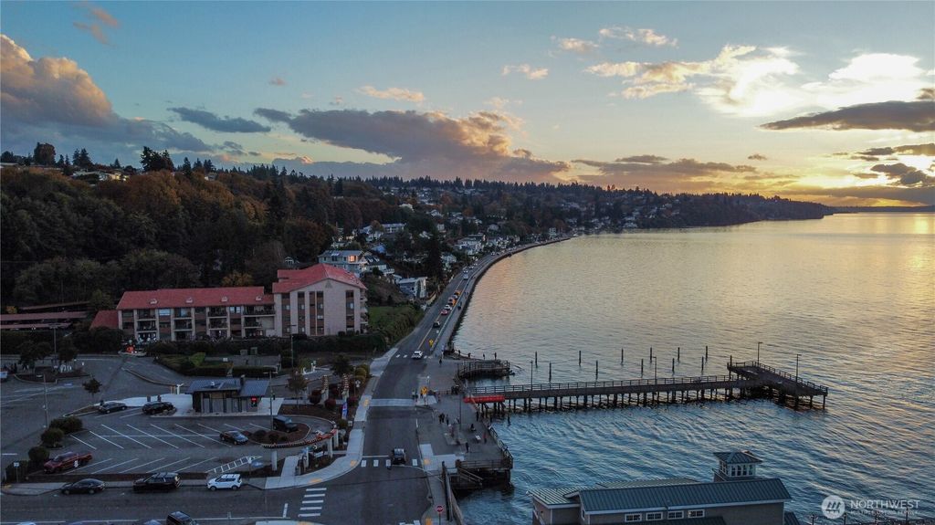 Photo of 28303 Sound View Drive S #303, Des Moines, WA 98198 (MLS # 2447290)