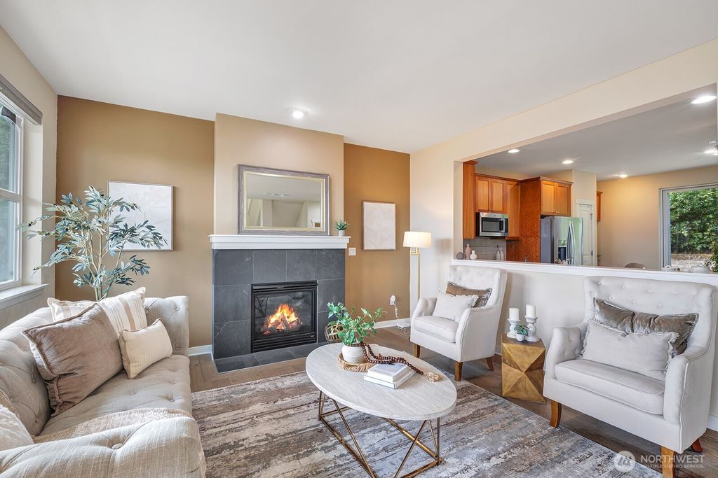 Photo of 571 Mountain View Lane NW, Issaquah, WA 98027 (MLS # 2395923)