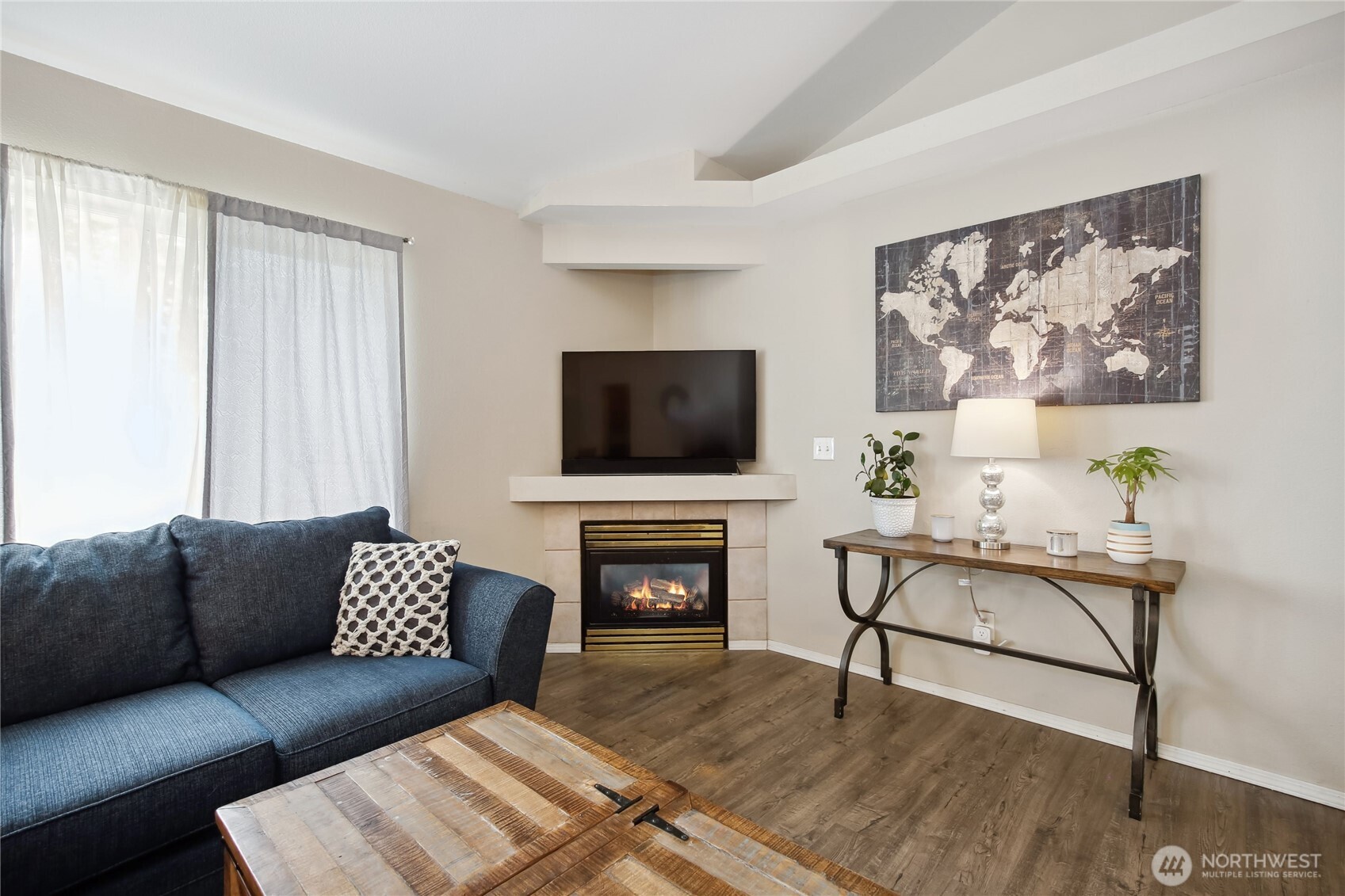 1114 E 57th Street