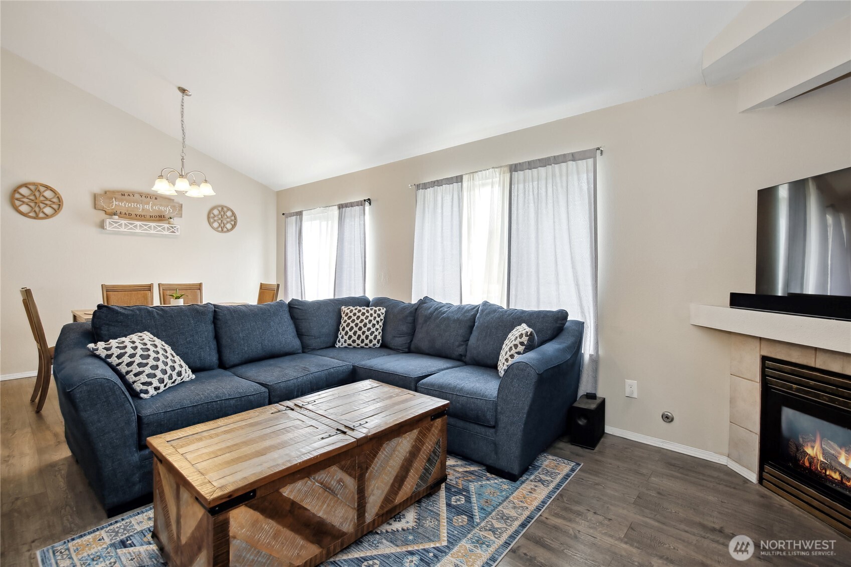 1114 E 57th Street