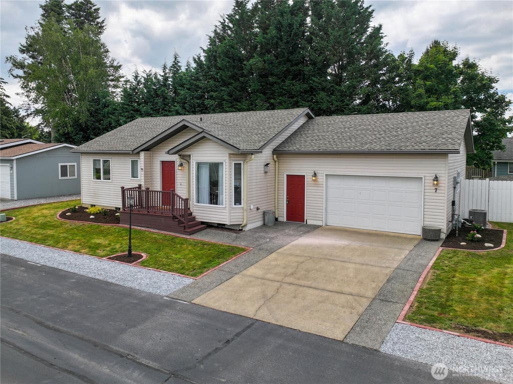 Photo of 107 South Pass Road #7, Nooksack, WA 98276 (MLS # 2557912)
