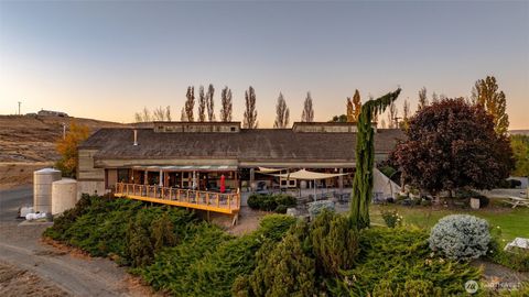 1500 Vintage Road Zillah WA 98953