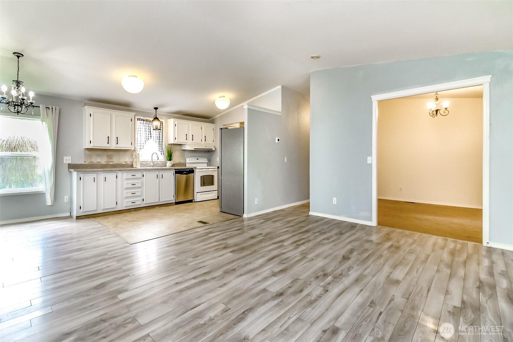 Yelm, Washington 98597, United States, 3 Bedrooms Bedrooms, ,2 BathroomsBathrooms,Residential,Pending,106598