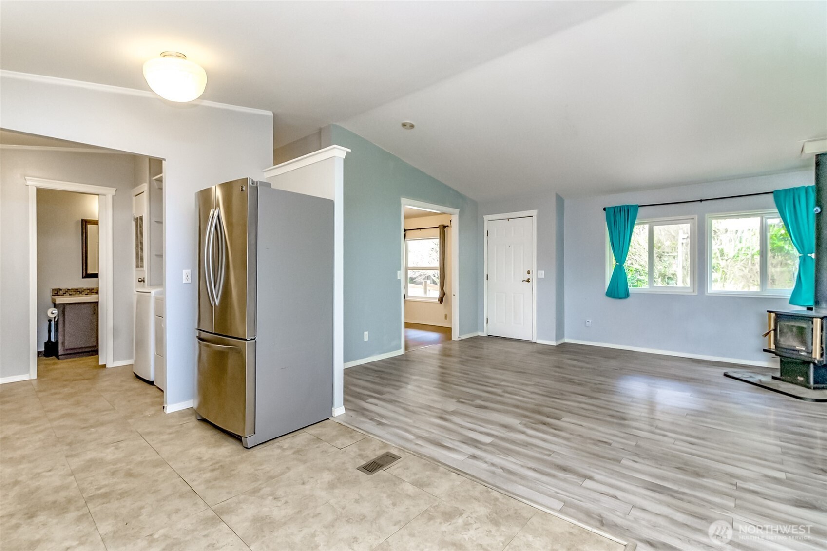 Yelm, Washington 98597, United States, 3 Bedrooms Bedrooms, ,2 BathroomsBathrooms,Residential,Pending,106598