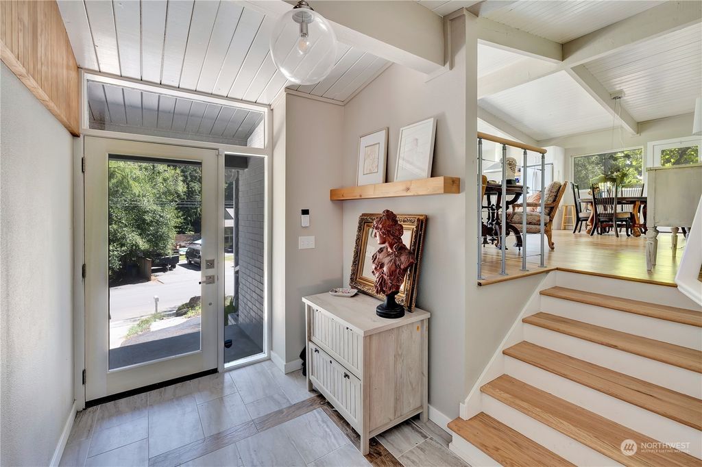 Photo of 19605 66th Place NE, Kenmore, WA 98028 (MLS # 2133434)