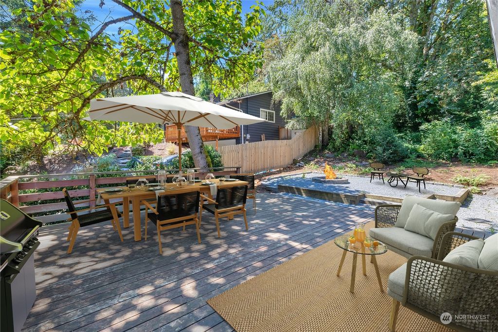 Photo of 19605 66th Place NE, Kenmore, WA 98028 (MLS # 2133434)