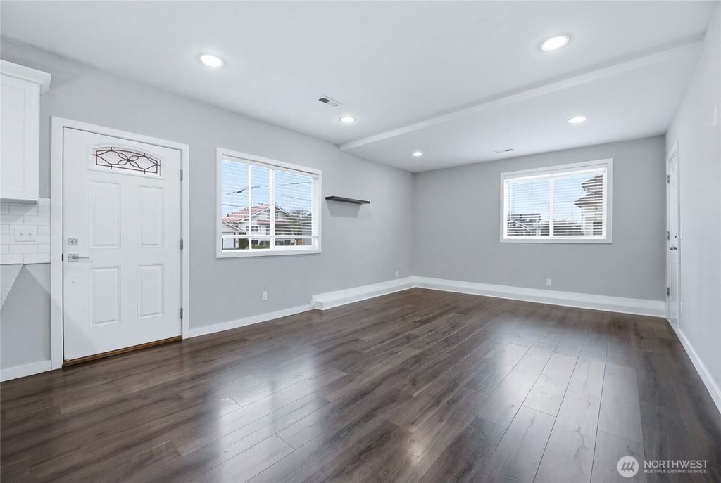 Photo of 1234 Lincoln Avenue #B, Enumclaw, WA 98022 (MLS # 2483250)