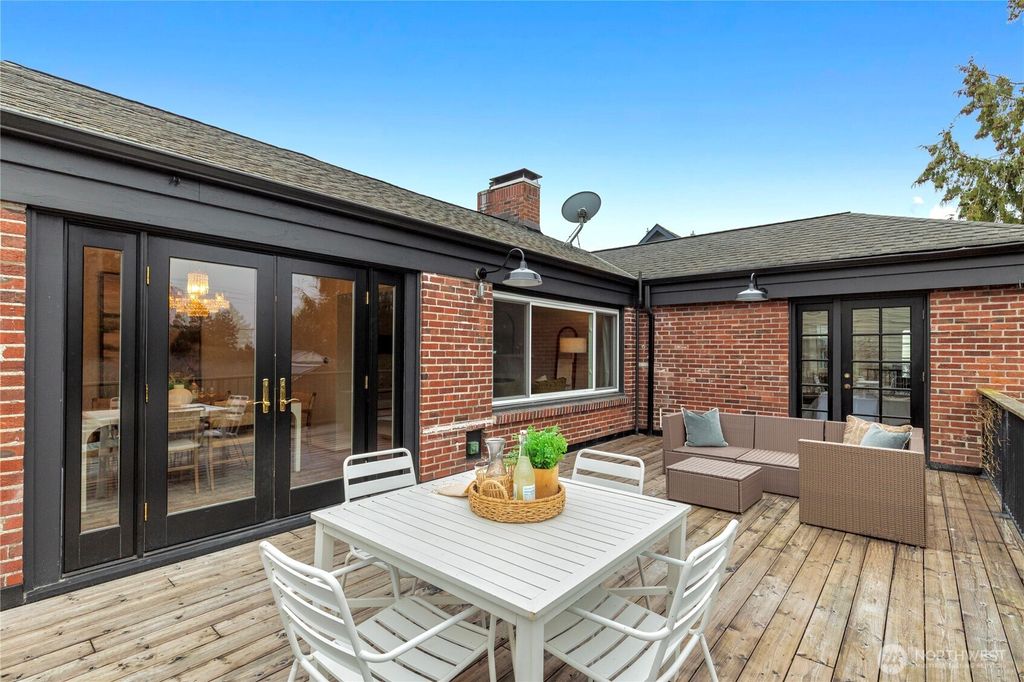 Photo of 12021 1st Avenue NW, Seattle, WA 98177 (MLS # 2468326)