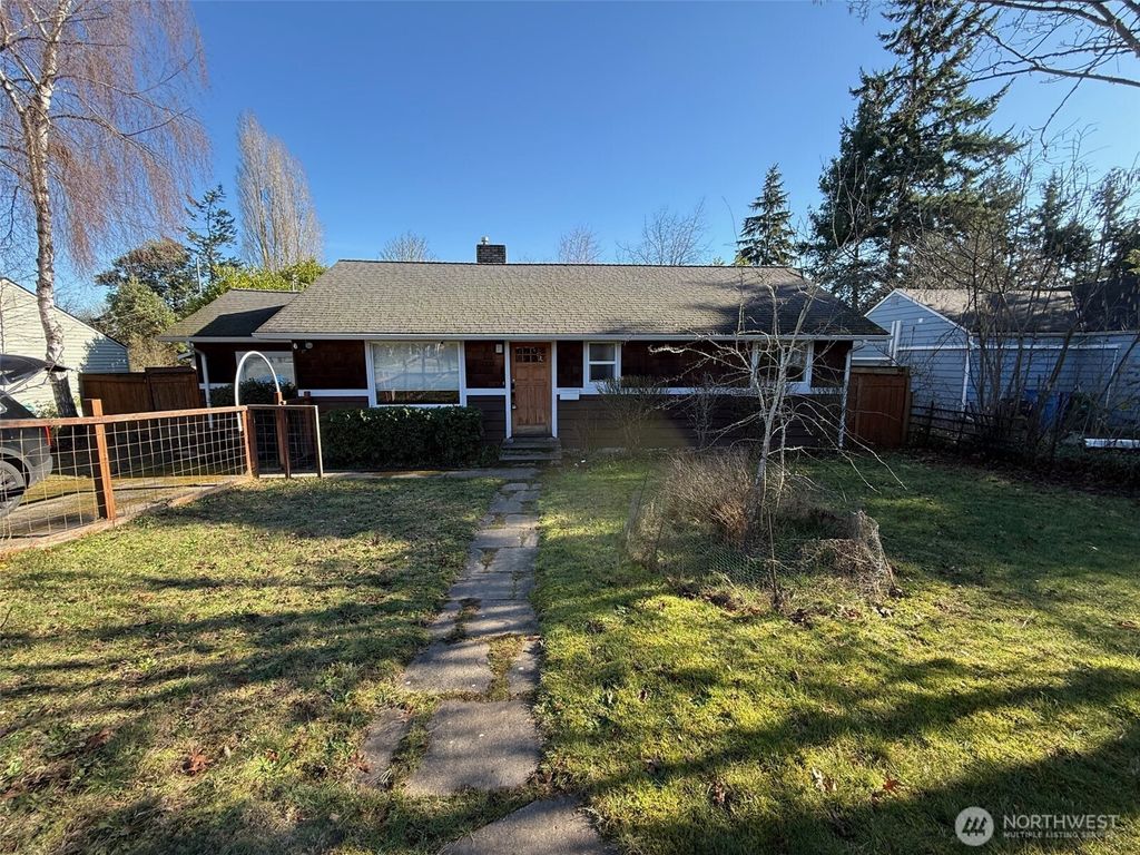 Photo of 16226 8th Avenue NE, Shoreline, WA 98155 (MLS # 2485703)