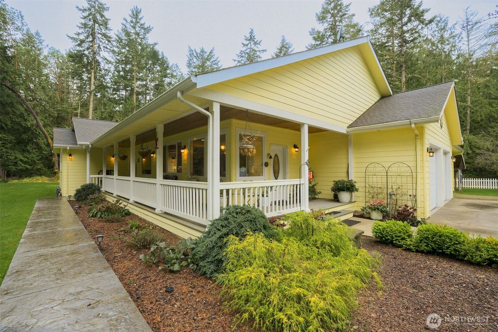 Photo of 72 Doe Place Pl, Sequim, WA 98382 (MLS # 2495366)