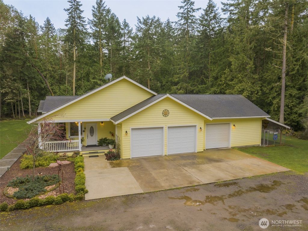 Photo of 72 Doe Place Pl, Sequim, WA 98382 (MLS # 2495366)
