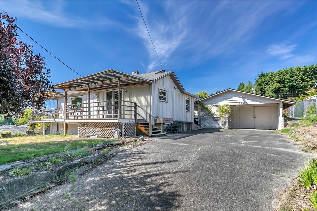 Photo of 21325 6th Avenue S, Des Moines, WA 98198 (MLS # 2432934)