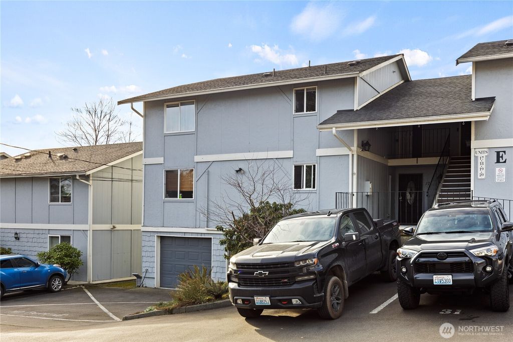 Photo of 700 Ford Avenue #17, Snohomish, WA 98290 (MLS # 2501677)