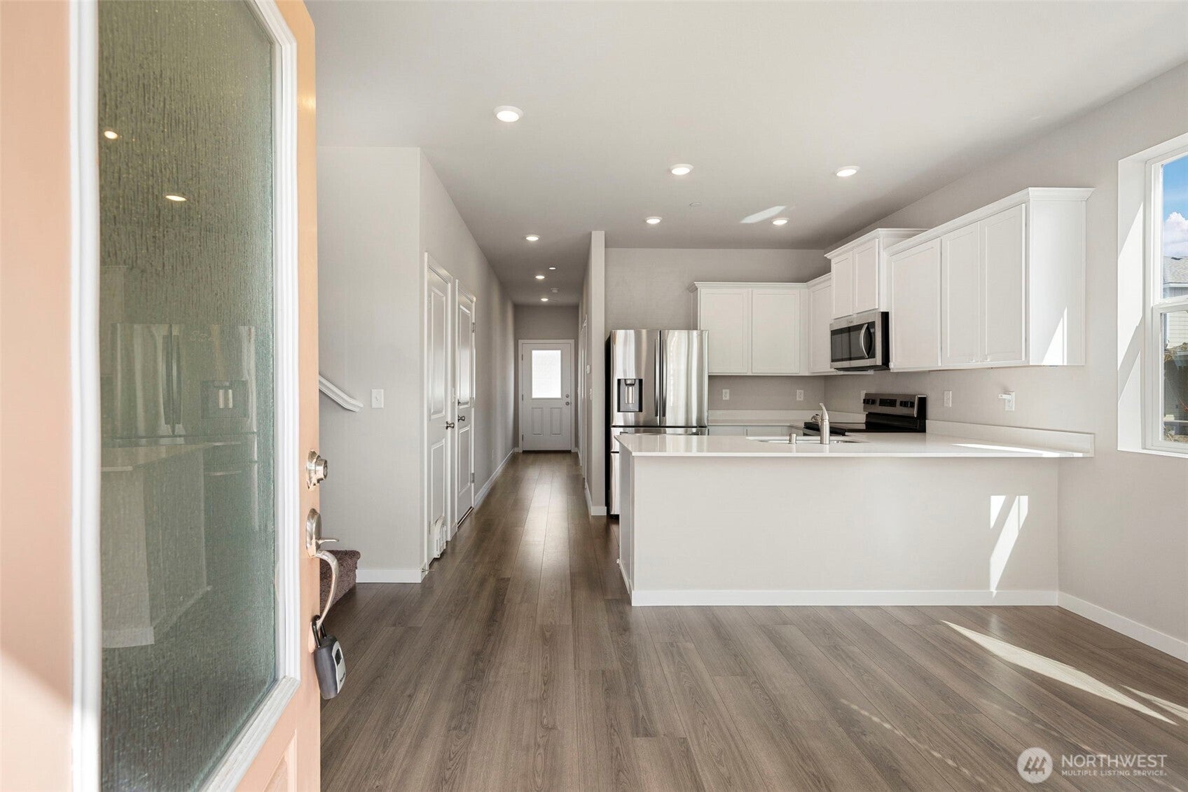 1221 E 53rd Street