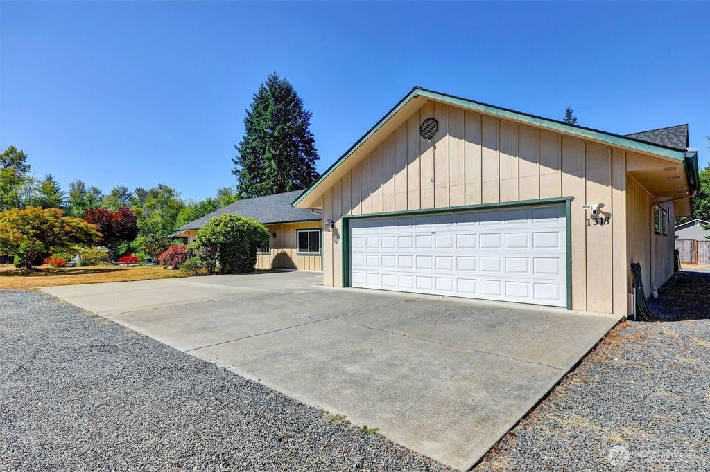 Photo of 1318 188th Street NE, Arlington, WA 98223 (MLS # 2413891)