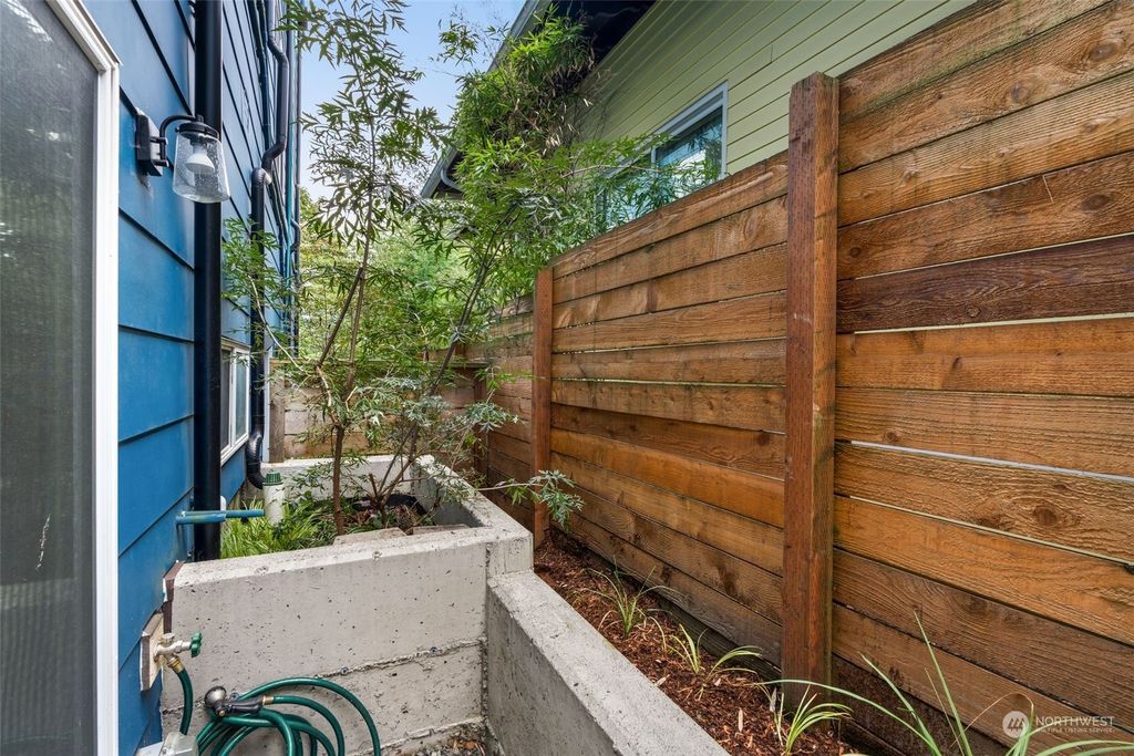 Photo of 2204 E Fir Street, Seattle, WA 98122 (MLS # 2317575)