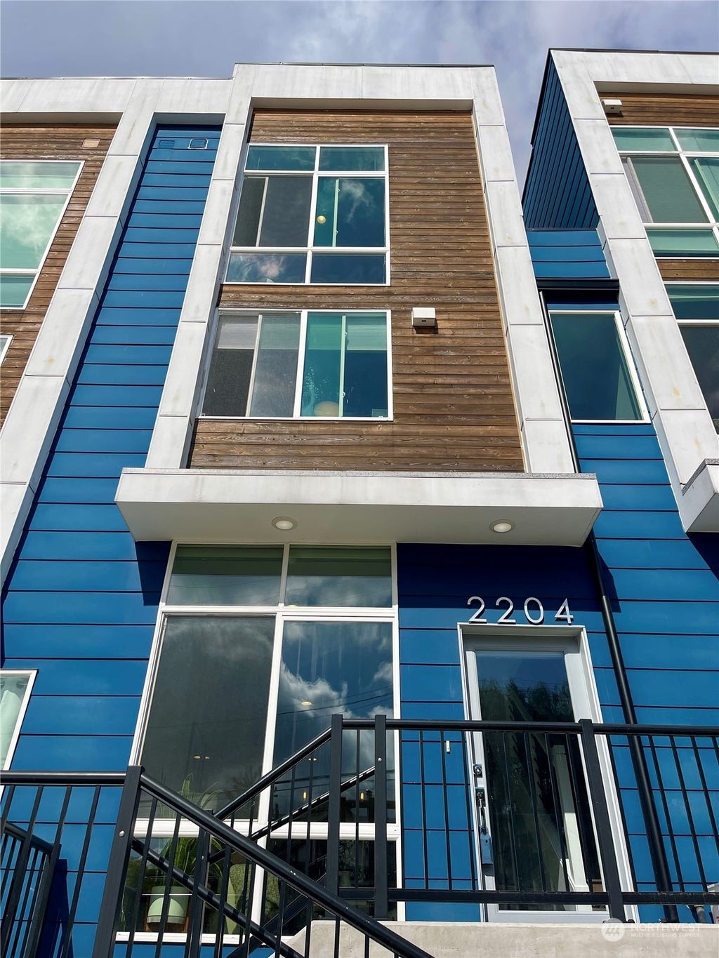 Photo of 2204 E Fir Street, Seattle, WA 98122 (MLS # 2317575)