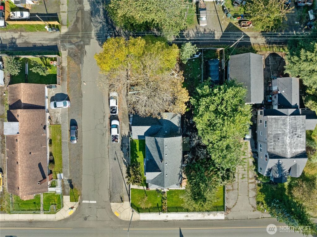 Photo of 2701 Simpson Avenue, Hoquiam, WA 98550 (MLS # 2445699)